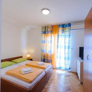 Appartement And Iva, Split